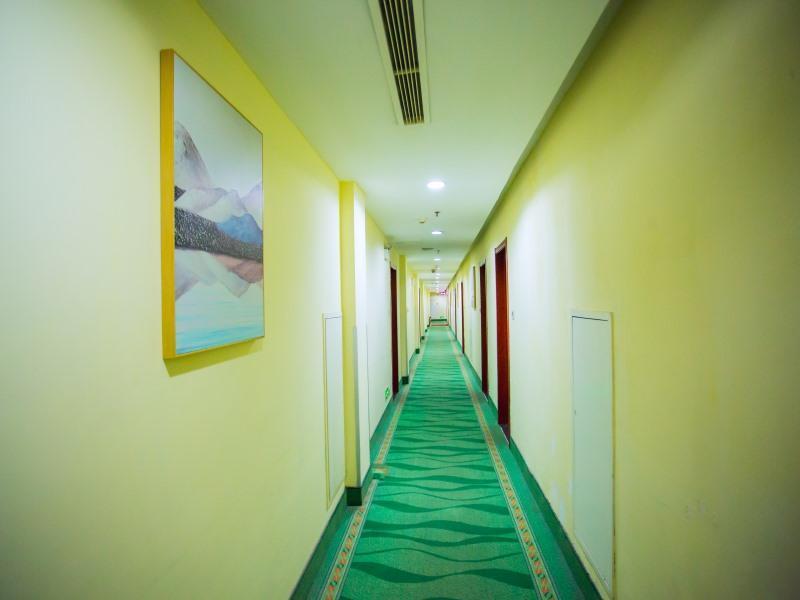 GreenTree Inn Weifang Wanda Plaza Yuhe Road Express Hotel