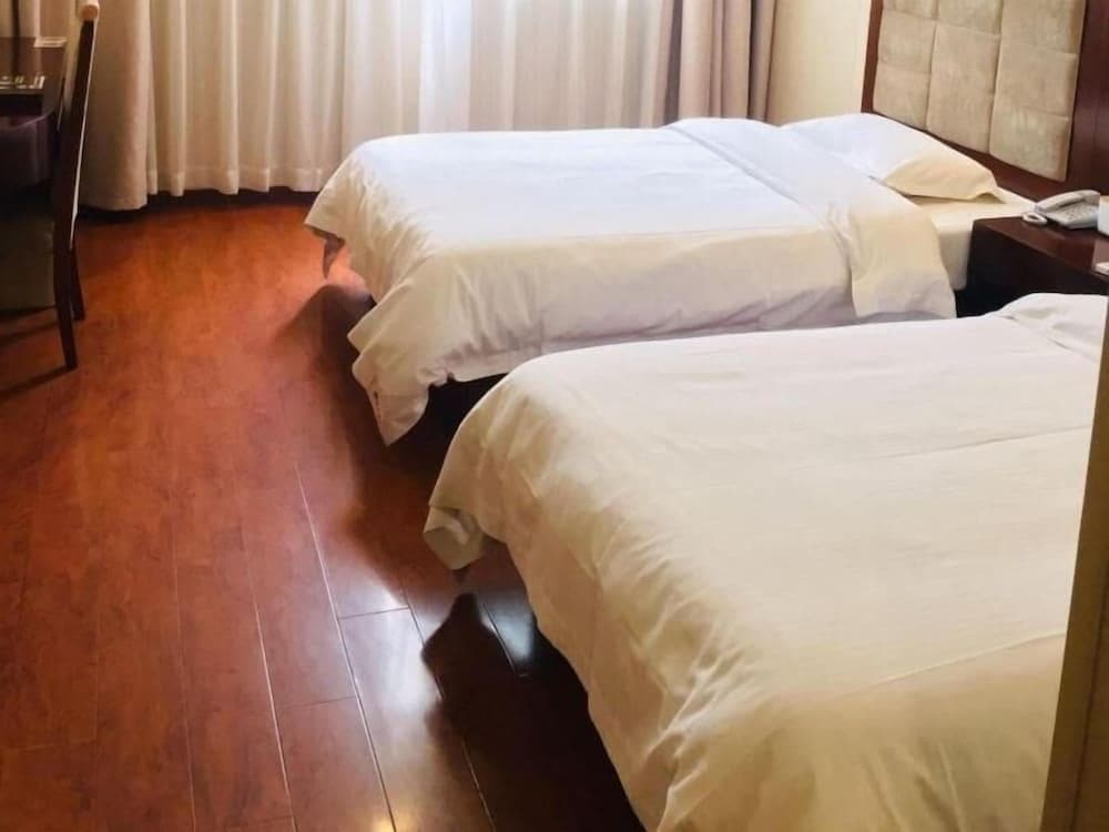 Greentree Inn Wuxi New District North Changjiang Road Jincheng Road Express Hotel