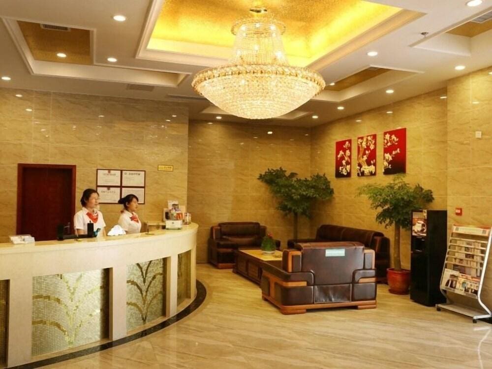 Greentree Inn Wuxi New District North Changjiang Road Jincheng Road Express Hotel