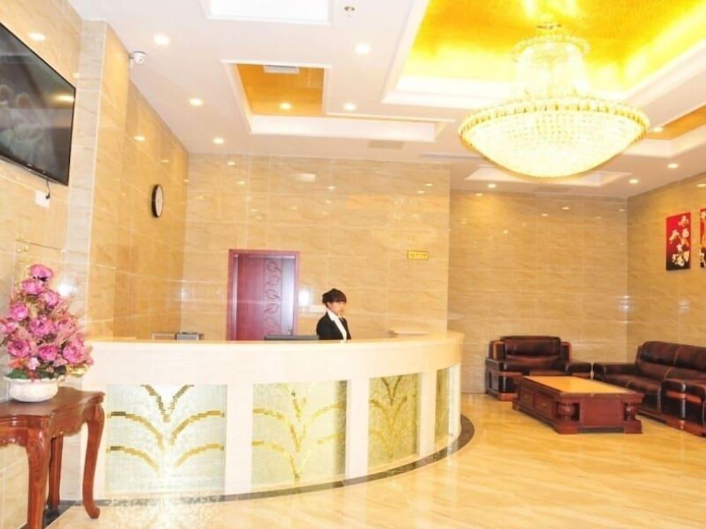 Greentree Inn Wuxi New District North Changjiang Road Jincheng Road Express Hotel