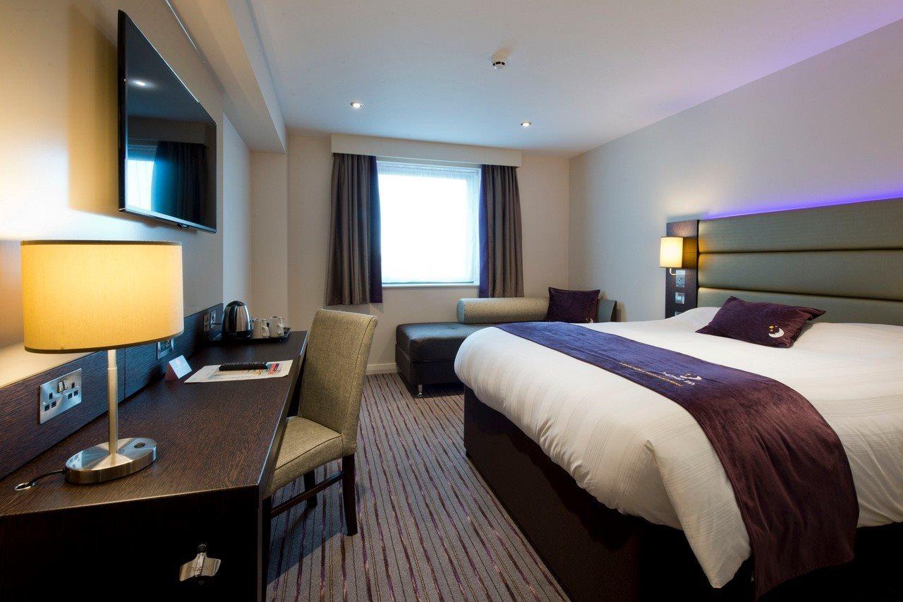 Premier Inn Cheltenham Town Centre