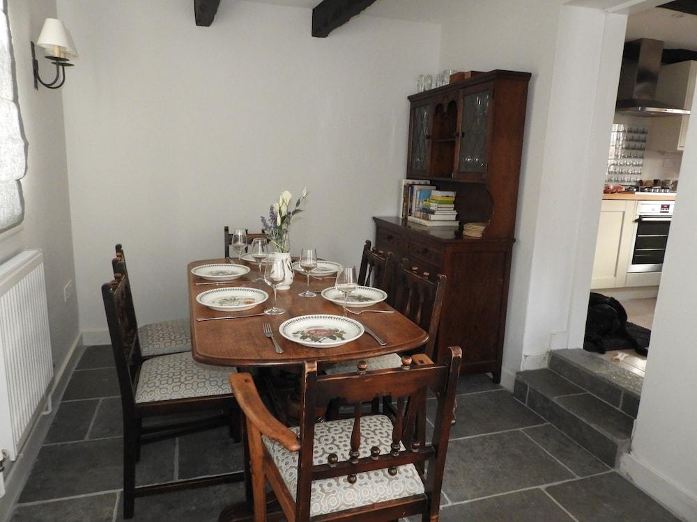 Henry VIII Cottage