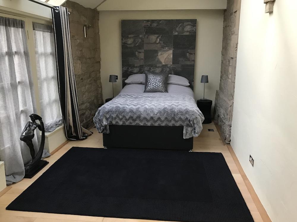 Hemples Lodge