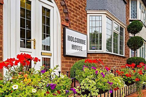 Holcombe House Aparthotel