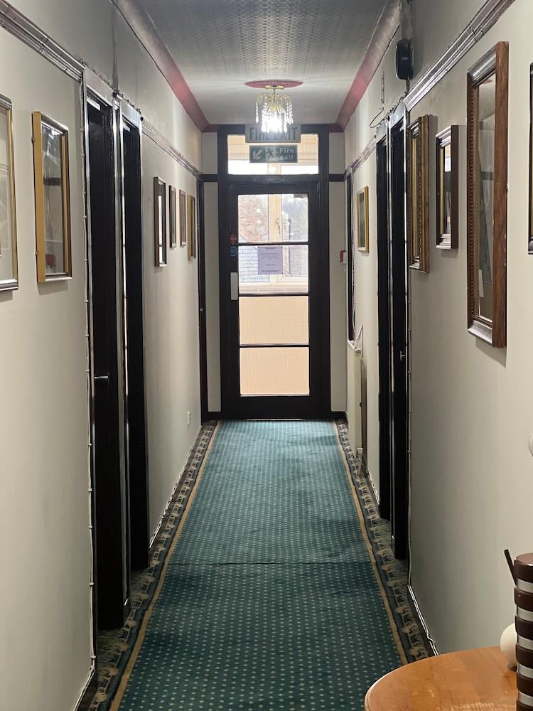 Brig Inn Hotel