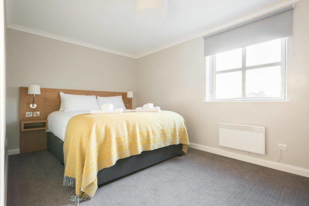 PREMIER SUITES Reading
