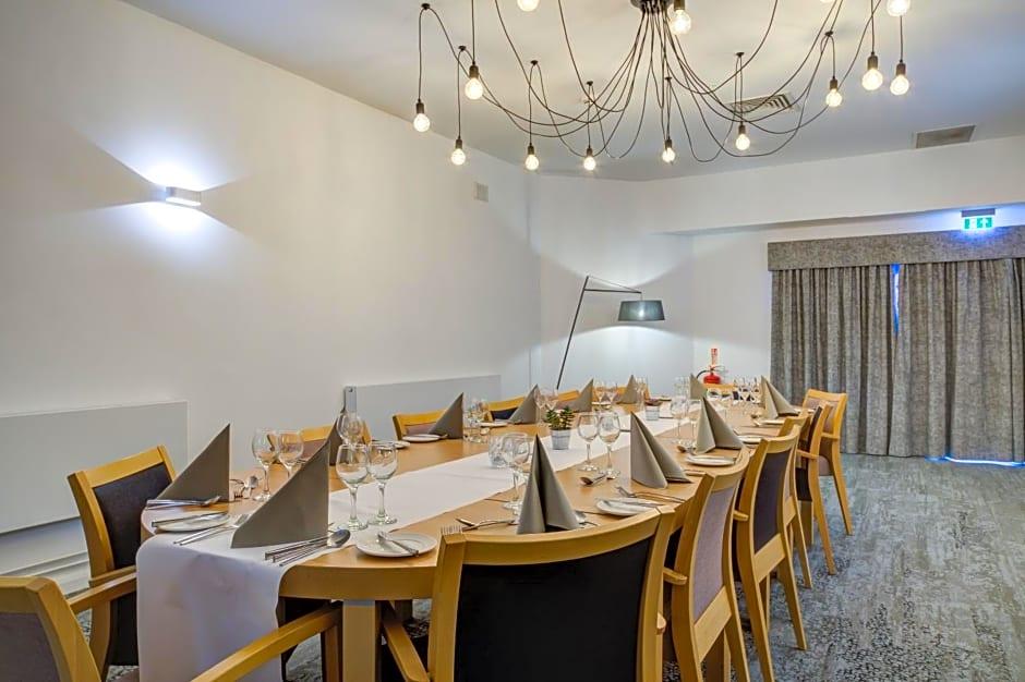 Warwick Conferences Radcliffe