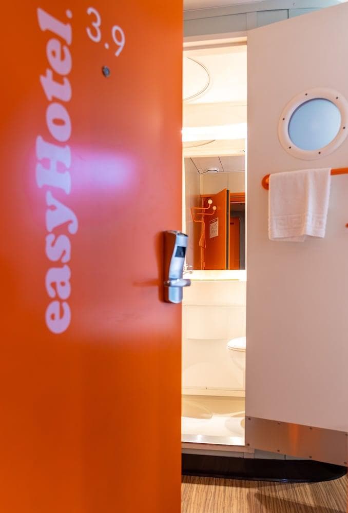 easyHotel Edinburgh