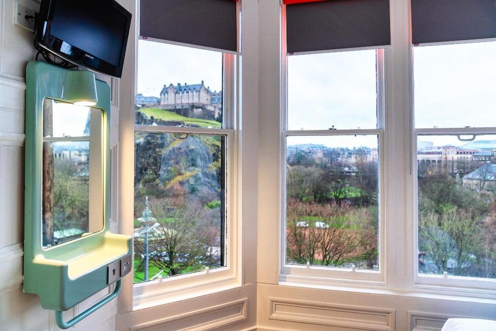 easyHotel Edinburgh