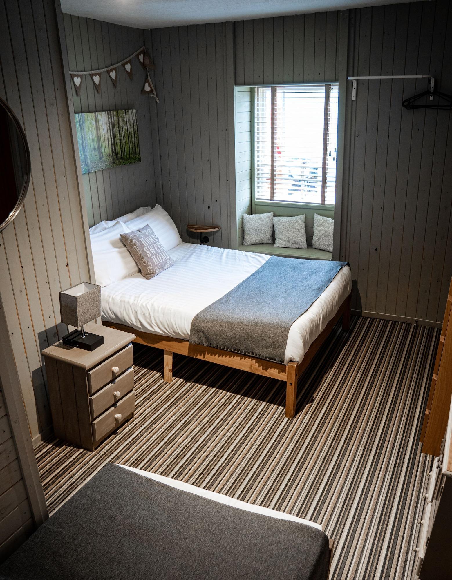 Bear With Rooms