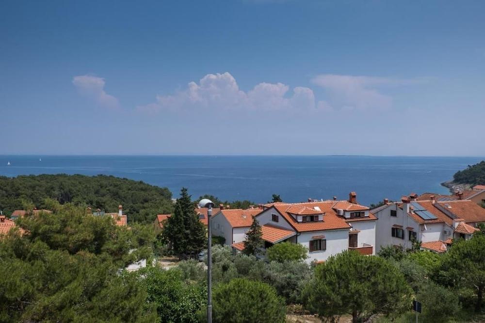 Apartments Nives