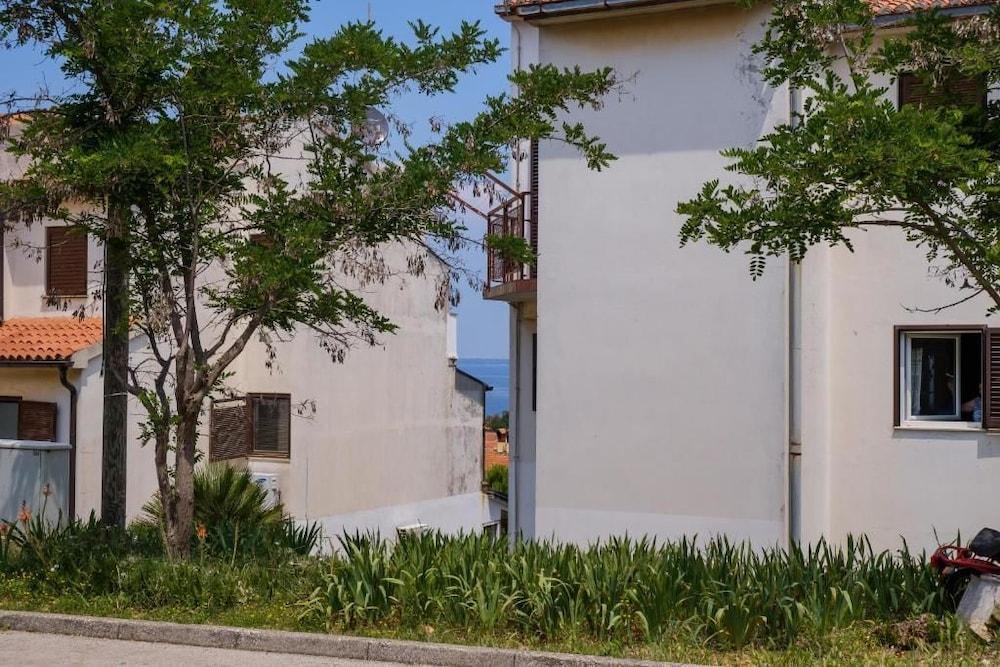 Apartments Nives