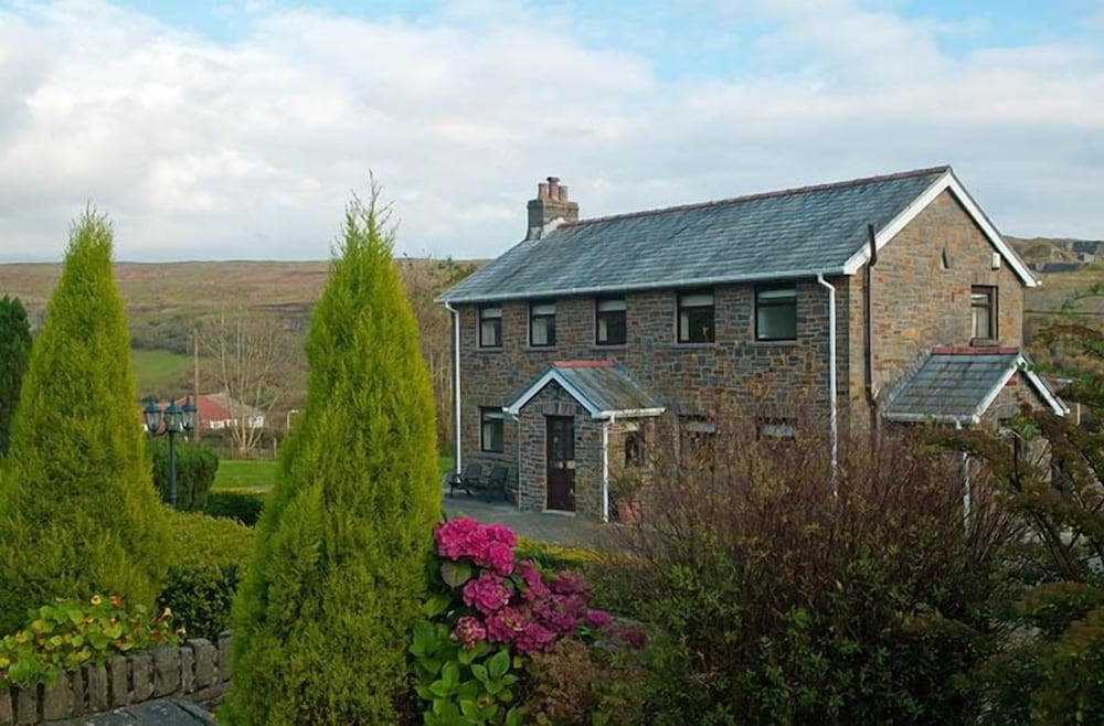 Penrhadw Farm
