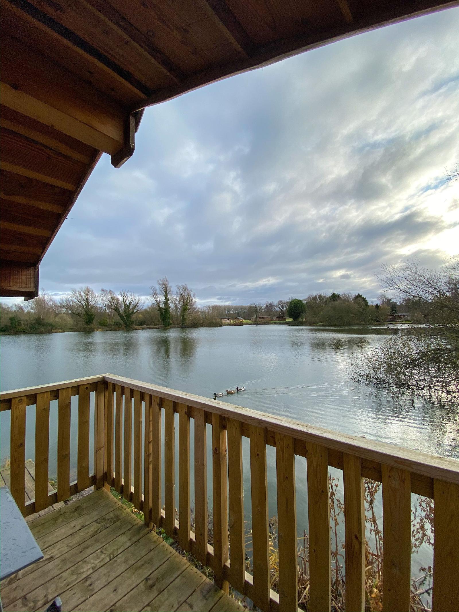 Woodlakes Park
