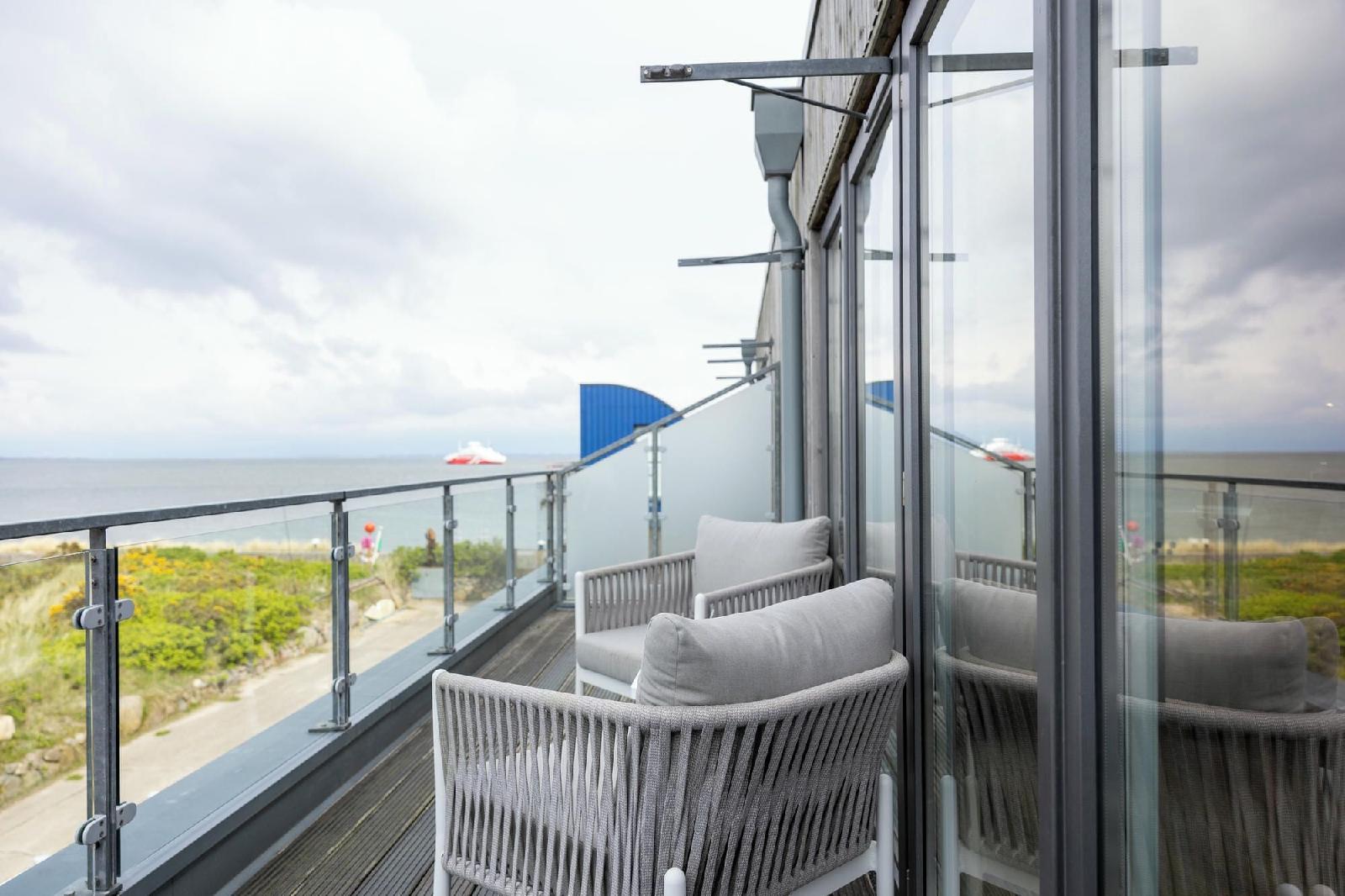 Hotel Strand am Konigshafen