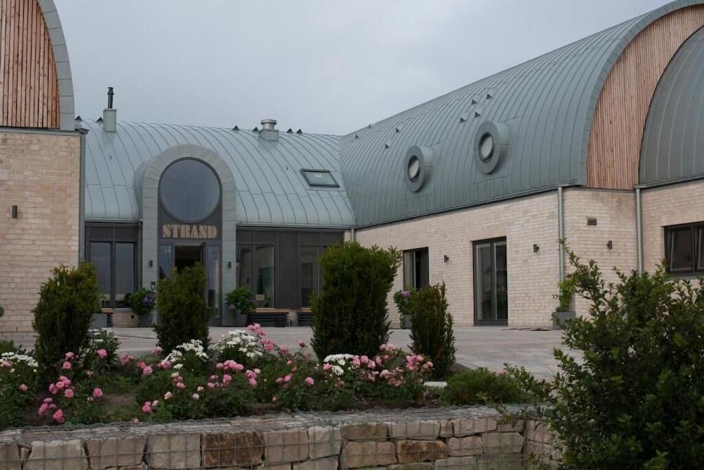 Hotel Strand am Konigshafen