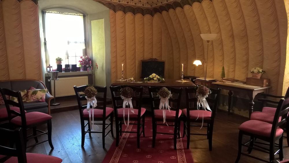Hotel Garni Schloss Schonberg