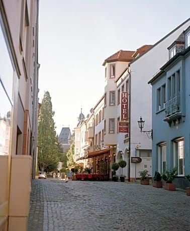 Dalberg