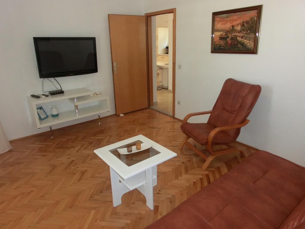 Apartments Ana