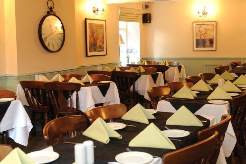 Queens Arms Country Inn