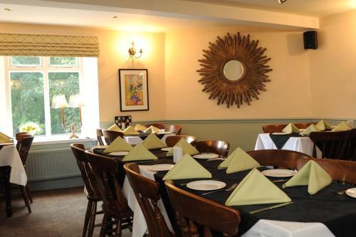 Queens Arms Country Inn
