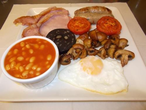 Queens Arms Country Inn