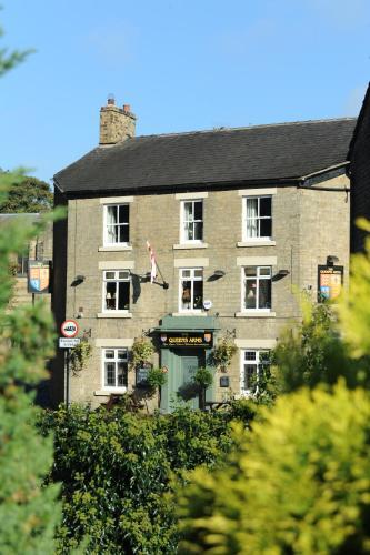 Queens Arms Country Inn