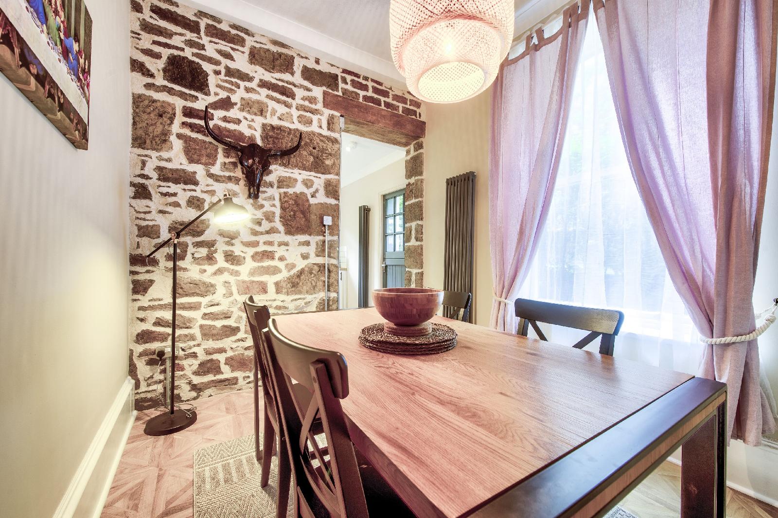 Amadeus Serviced Apartments