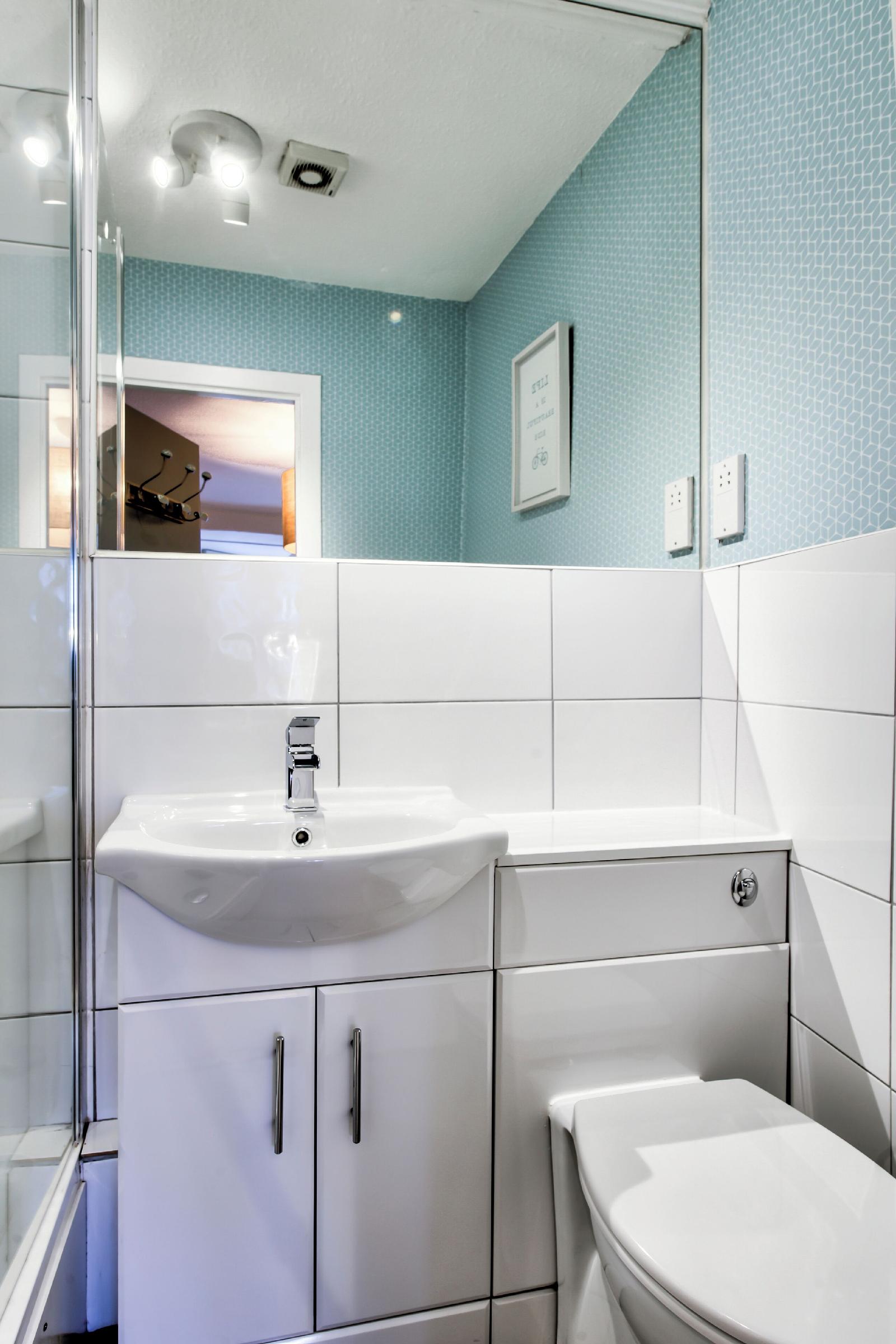 Amadeus Serviced Apartments