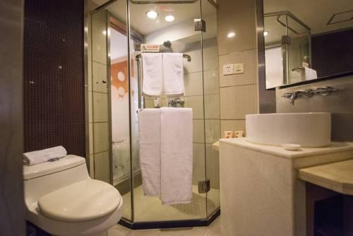 Motel 168 Shanghai South Railway Station