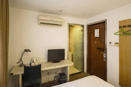 Motel 168 Shanghai South Railway Station