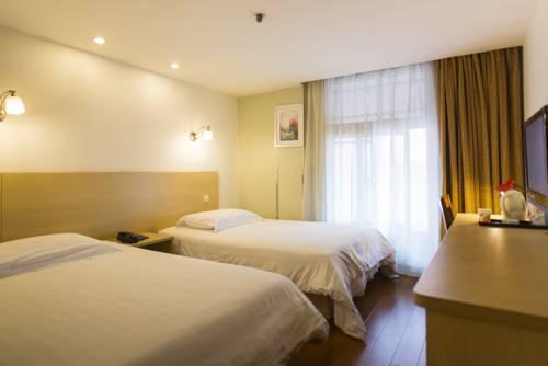 Motel 168 Shanghai South Railway Station