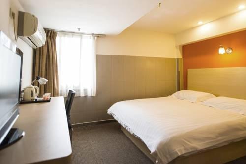 Motel 168 Shanghai South Railway Station