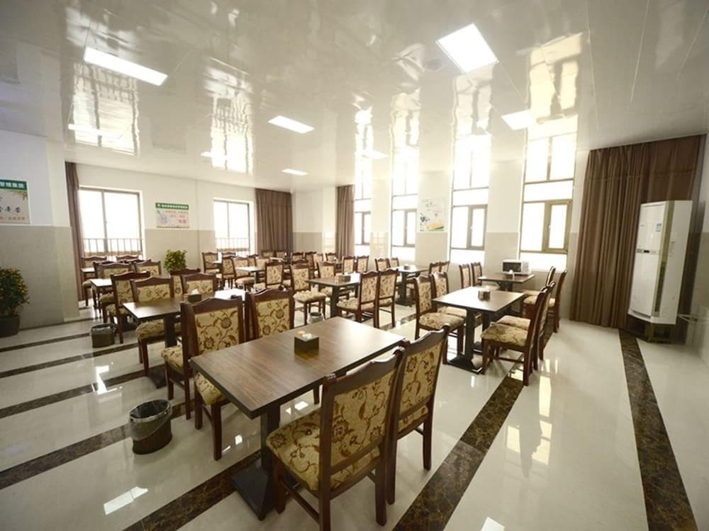 GreenTree Inn Xuancheng Ningguo City East Ningyang Road RT Mart Express Hotel
