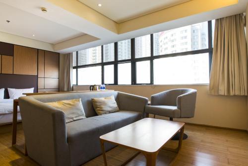 JI Hotel Xuzhou Pengcheng Square