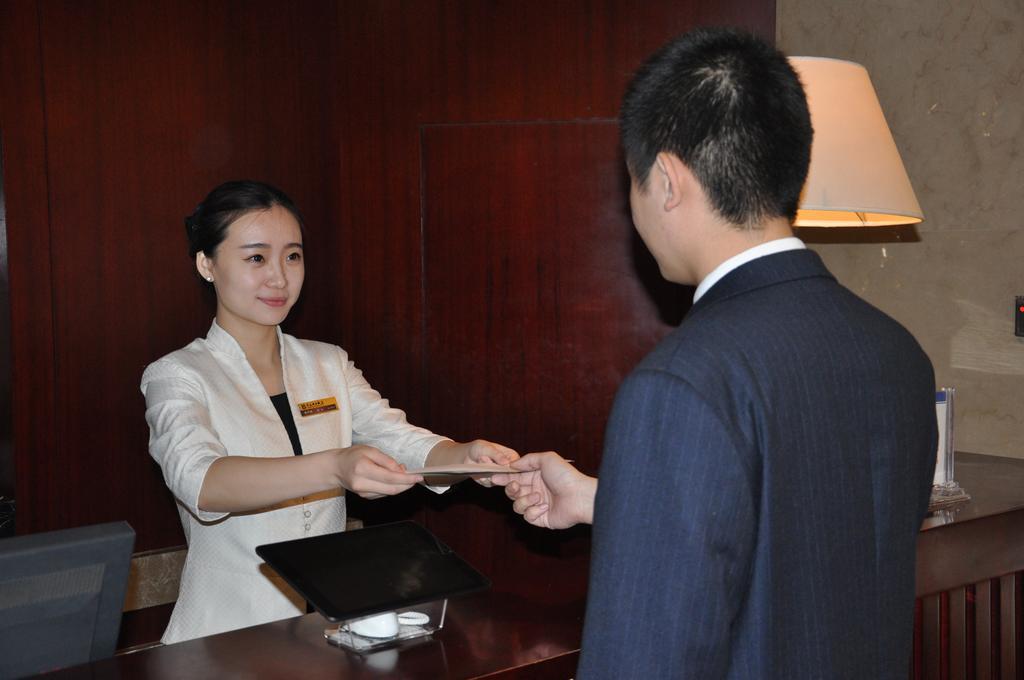 Jinghang Holiday Hotel