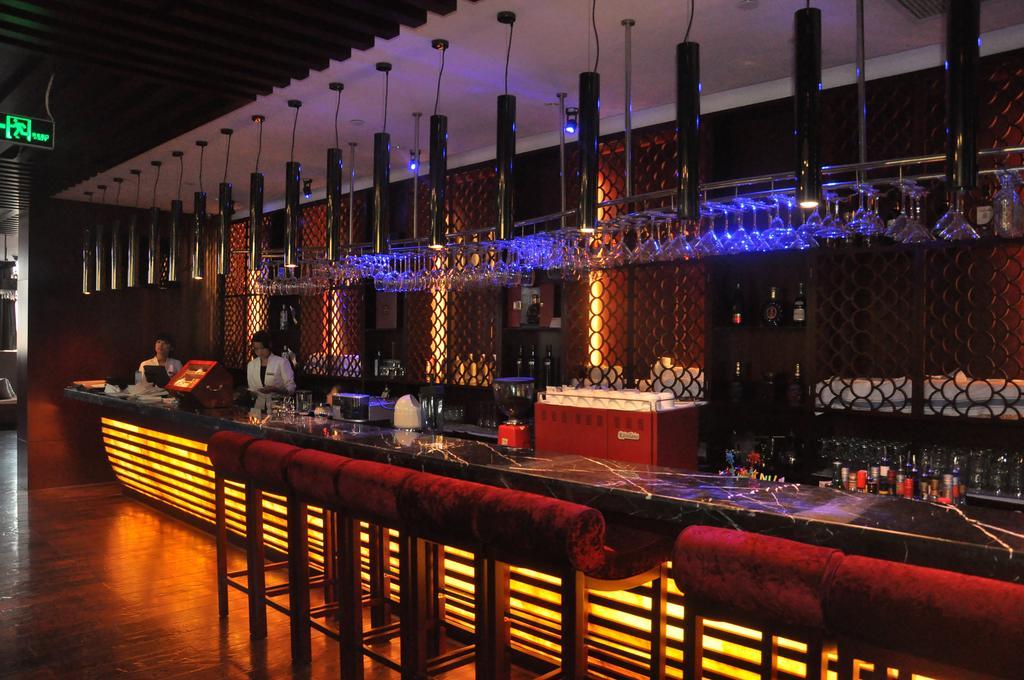 Jinghang Holiday Hotel