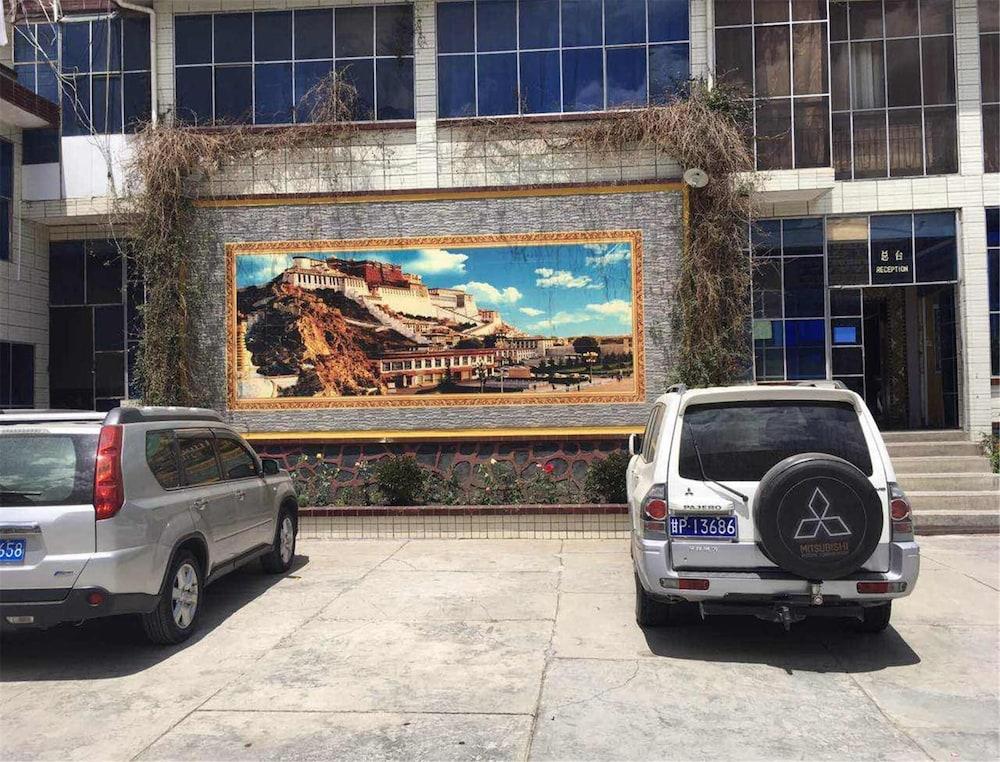 Overseas Tibetan Hotel