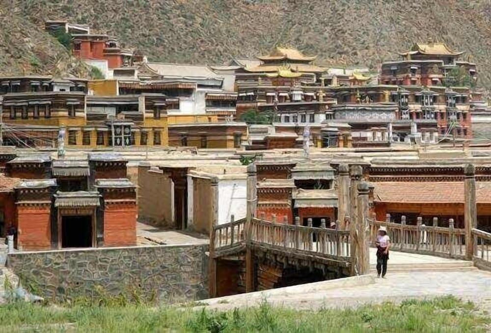 Overseas Tibetan Hotel