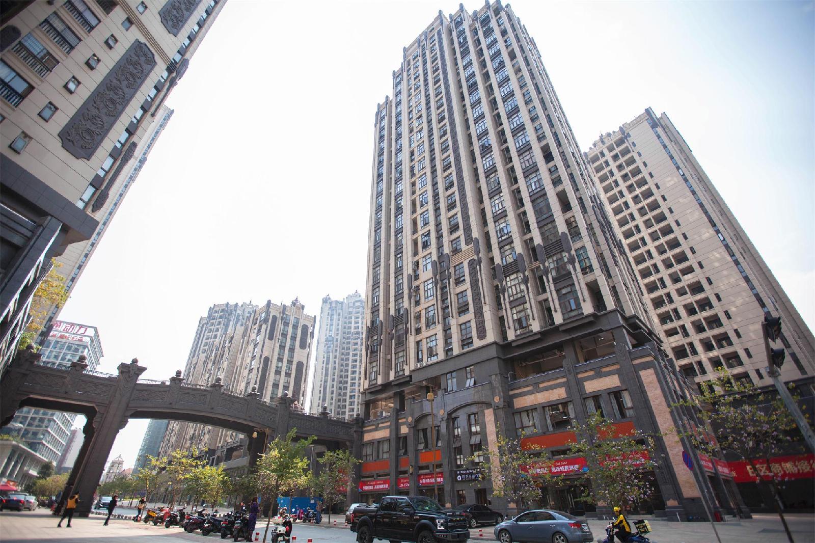 VIZ Culture & Arts Apartment