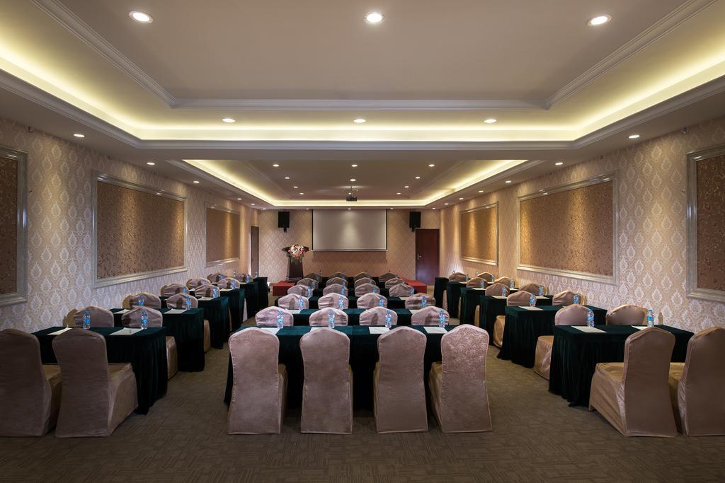 Vienna Hotel Haining Yancang