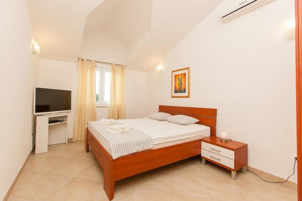 Villa Luna Trogir