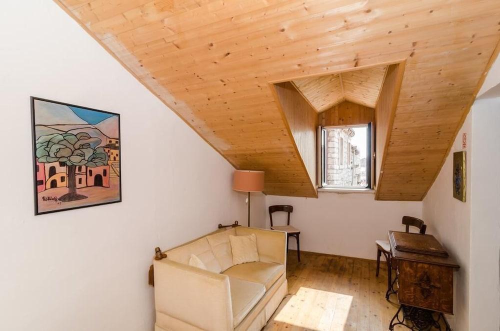 Apartment & Room Dubrovnik Sweet Home