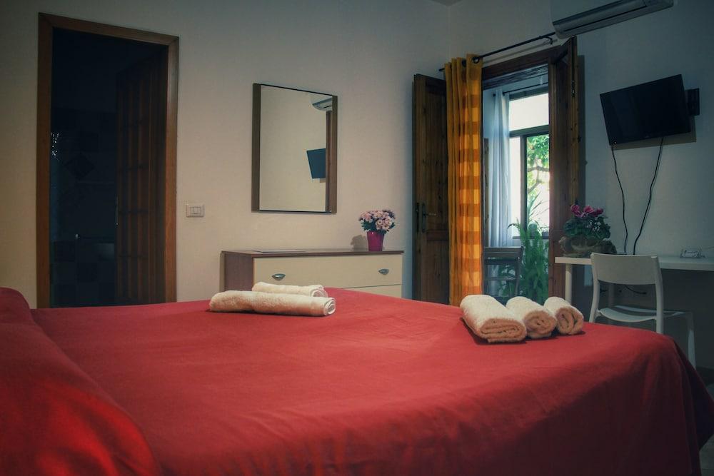 B&B Fiori E Limoni