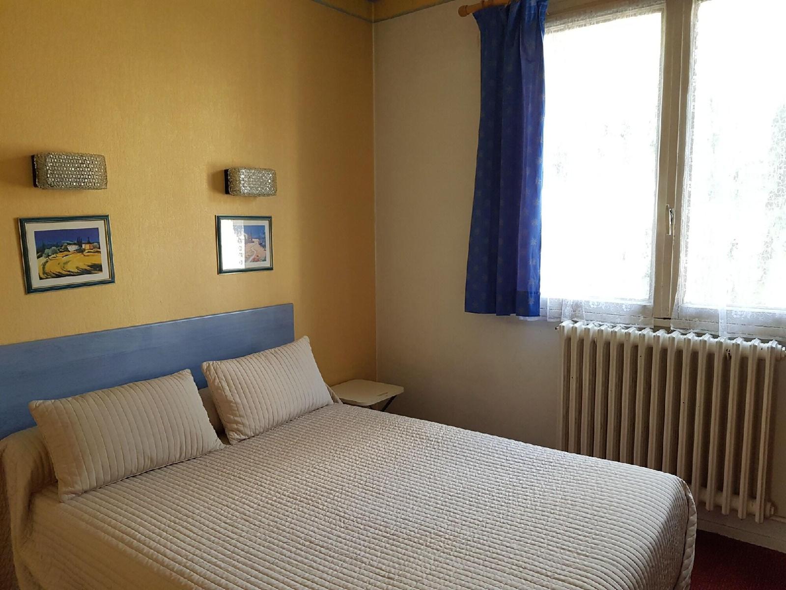 Central Hotel