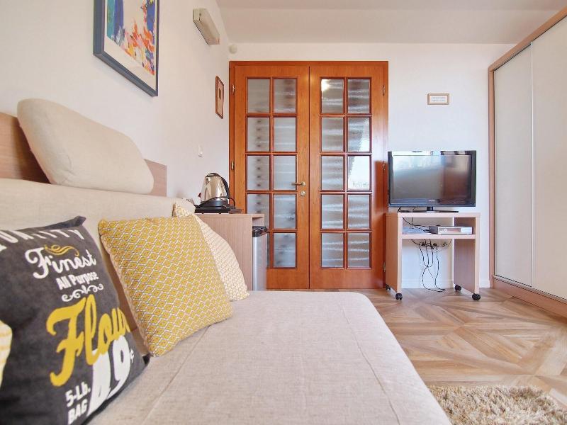 Apartments & Rooms Ivusic