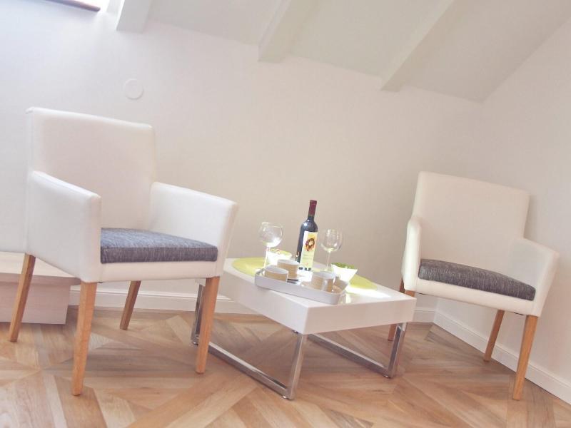 Apartments & Rooms Ivusic