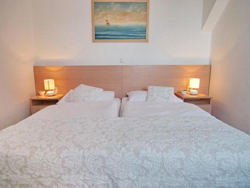 Apartments & Rooms Ivusic