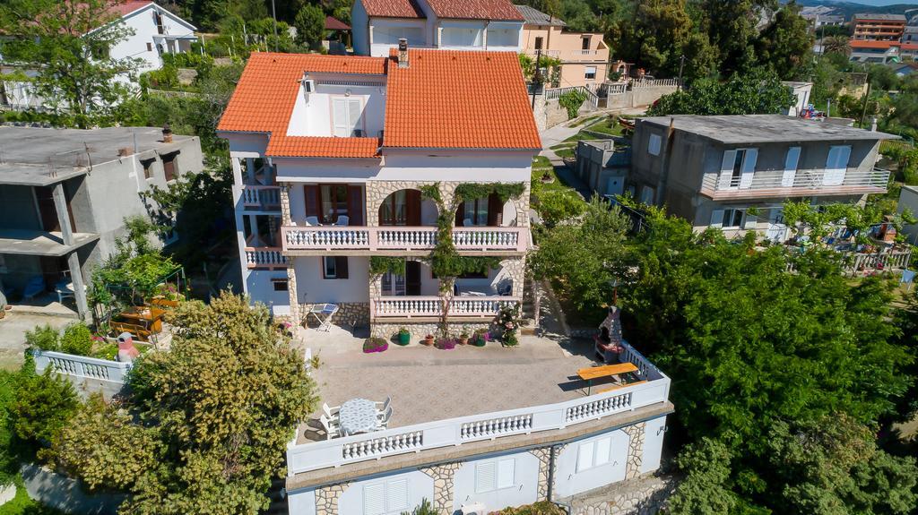 Apartments Albina