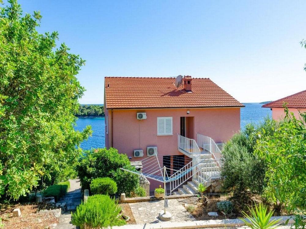 Apartments Zaknic